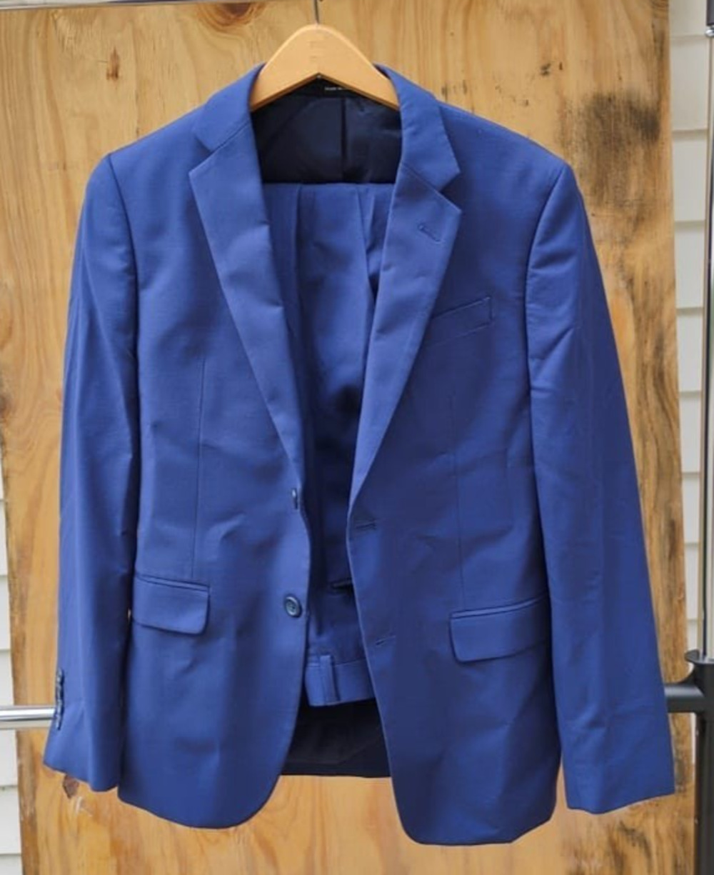 Egara Blue Extreme Slim Fit Suit Mens jacket Sz 36 short pant 29wX30 Rayon blen